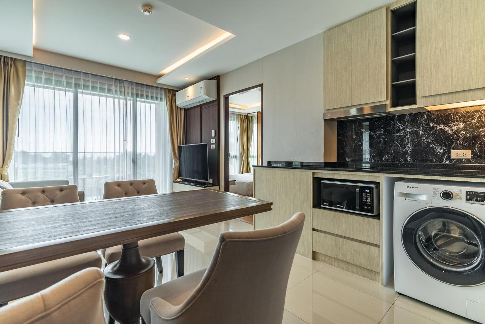 Panora Condo By Villacarte Сурин Бийч Екстериор снимка