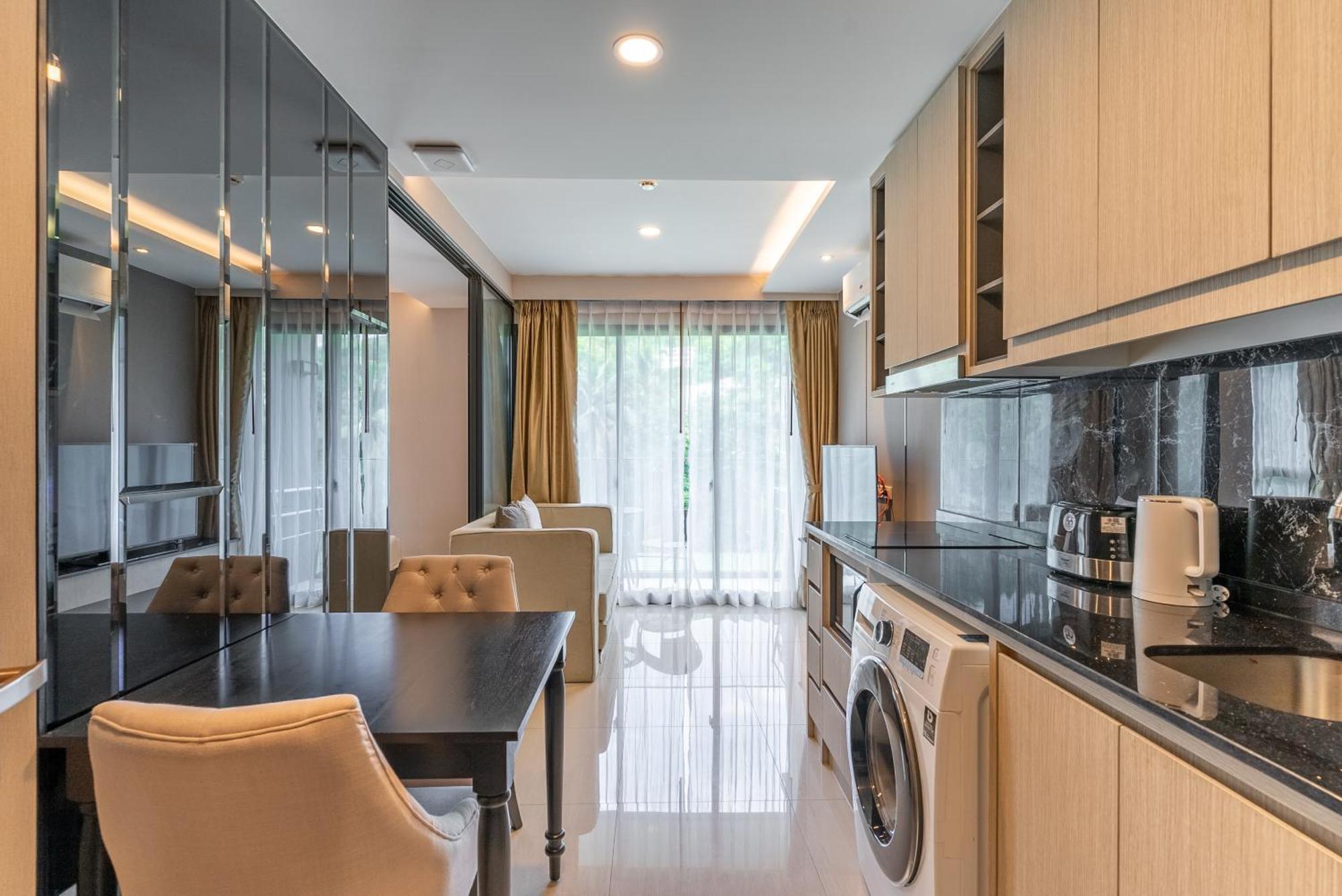 Panora Condo By Villacarte Сурин Бийч Екстериор снимка